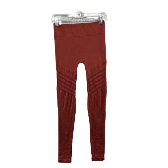 NikiBiki High Waisted Leggings  - Picture 1 of 11